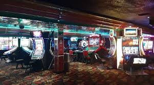 Tampilan layar platform ratu311 dengan pilihan sportsbook dan slot online